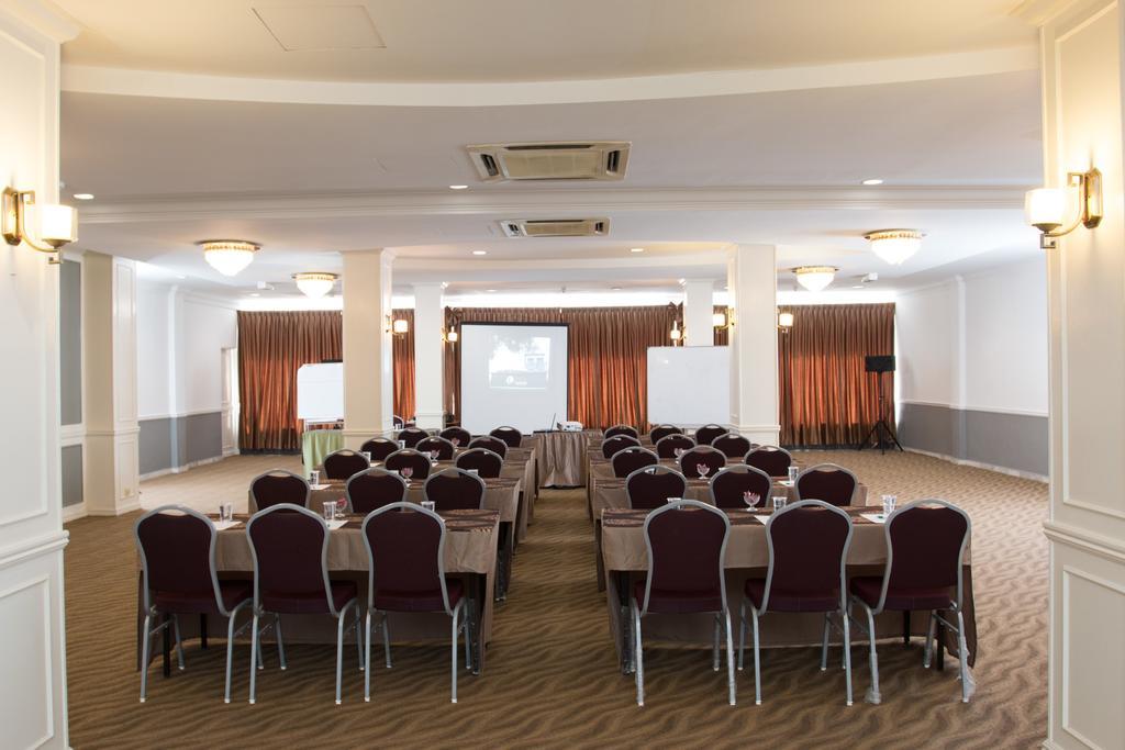 פורט דיקסון Akar Beach Resort מראה חיצוני תמונה